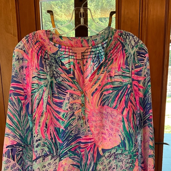 Lilly Pulitzer Pineapple Print Silky Blouse - Picture 2 of 7